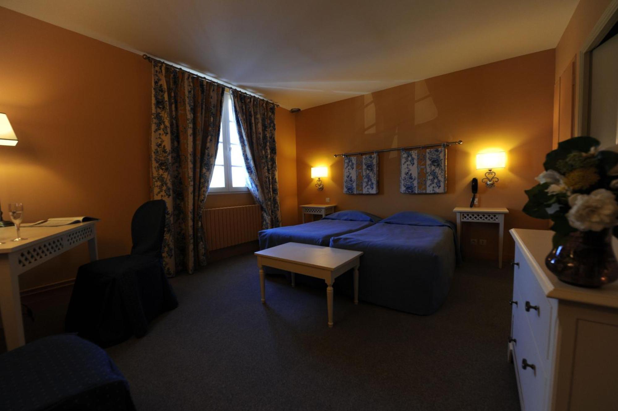 Hotel Spa Le Relais Du Bellay Montreuil-Bellay Esterno foto